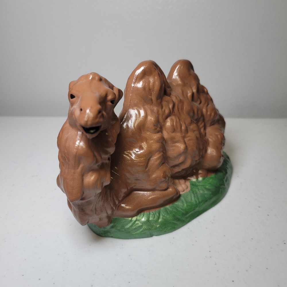 Atlantic Mold Vintage Ceramic Nativity Piece Kneeling‎ Camel Brown Green 4x5